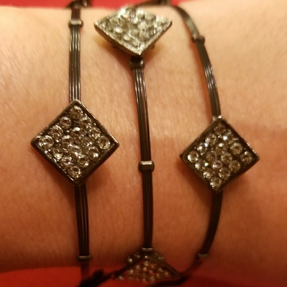 Authentic Seasonal Whispers Bracelet Set of 3 Stackable. - Picture 3 of 6